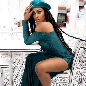 Meet your Posher, Ari